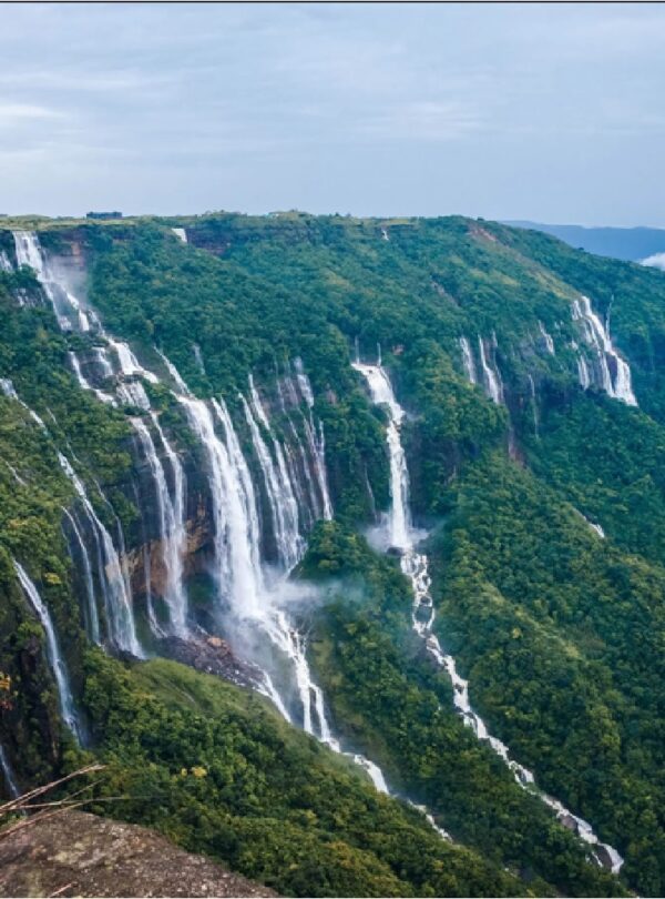 Meghalaya Tours - nongsithiang falls
